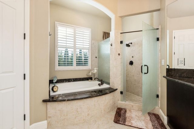 1979 N Nicolette Avenue, Clovis, CA 93619