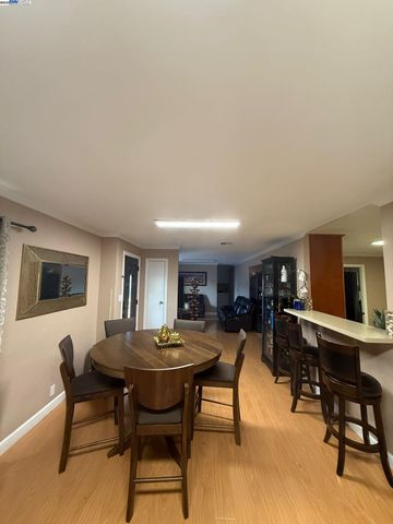 28290 applegate, Hayward, CA 94545