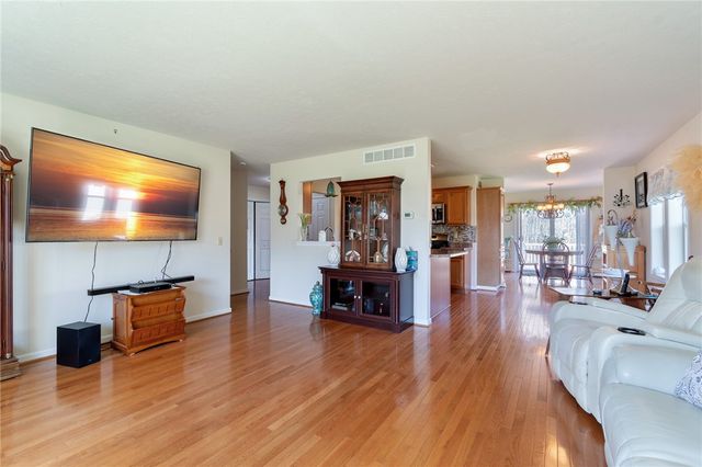 6023 Lillypond, Ontario, NY 14519
