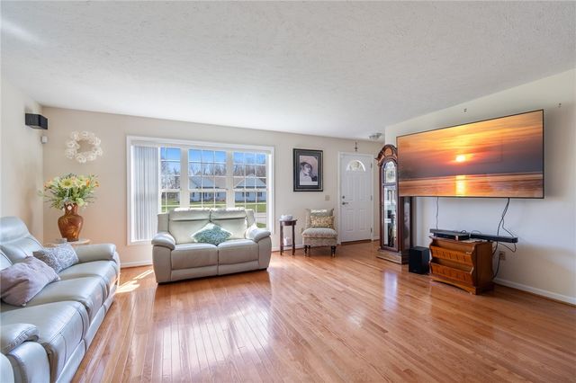 6023 Lillypond, Ontario, NY 14519