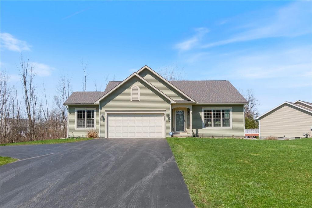 6023 Lillypond, Ontario, NY 14519