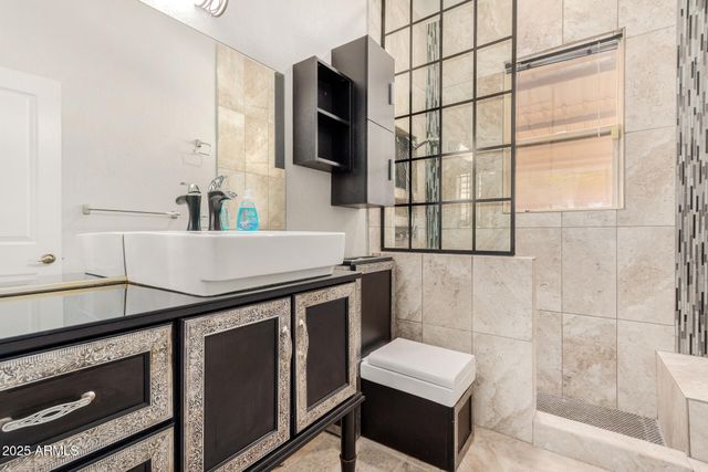 33847 N 7TH Street, Phoenix, AZ 85085