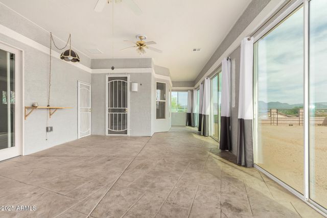 33847 N 7TH Street, Phoenix, AZ 85085