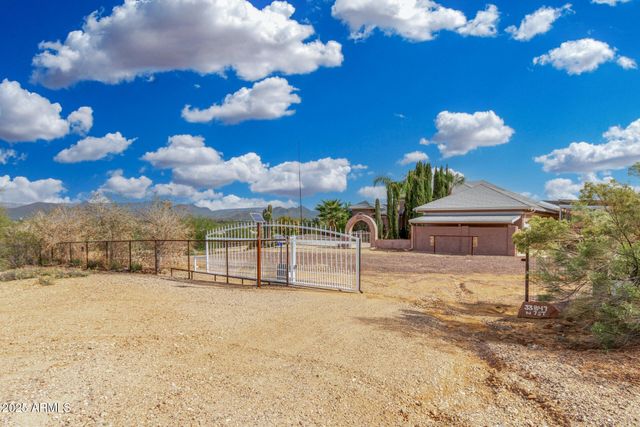 33847 N 7TH Street, Phoenix, AZ 85085