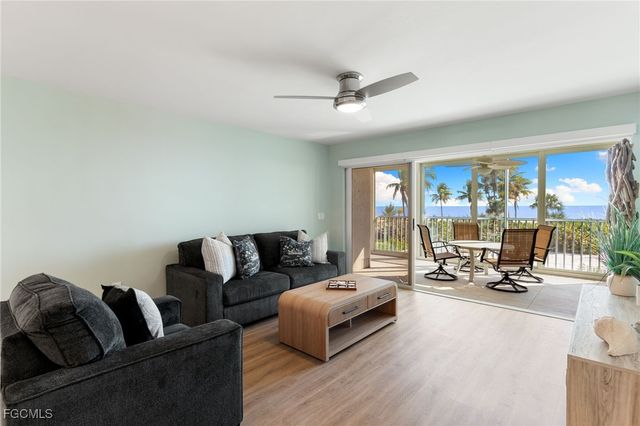 3049 W Gulf DR 101, Sanibel, FL 33957