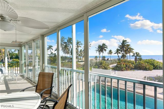 3049 W Gulf DR 101, Sanibel, FL 33957