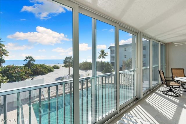 3049 W Gulf DR 101, Sanibel, FL 33957