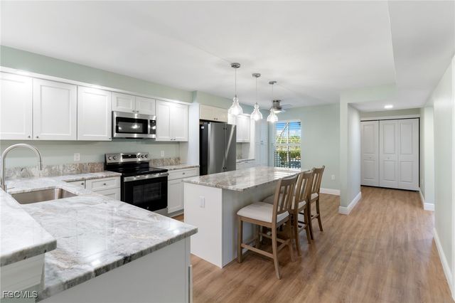 3049 W Gulf DR 101, Sanibel, FL 33957