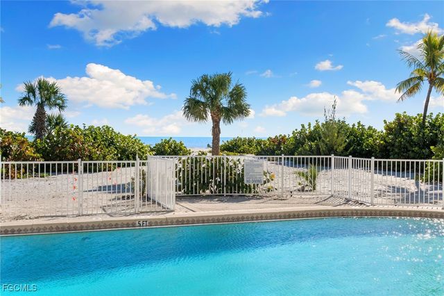 3049 W Gulf DR 101, Sanibel, FL 33957