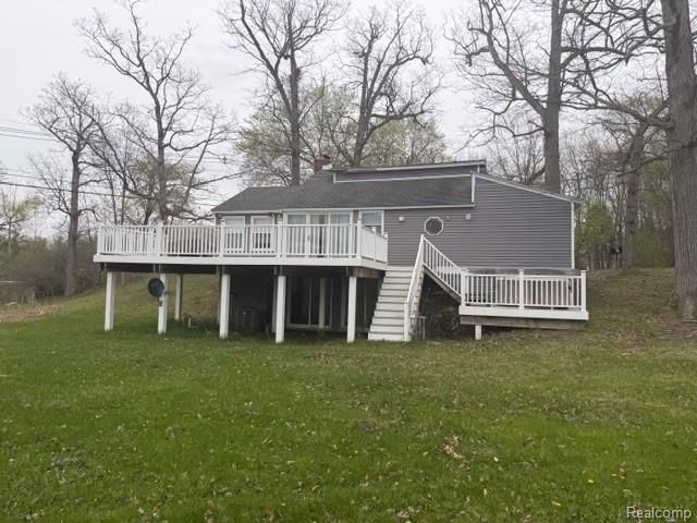 1983 Maxfield Road, Hartland Township, MI 48353