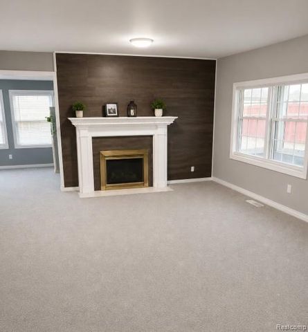 1983 Maxfield Road, Hartland Township, MI 48353