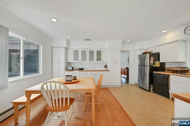 380 Ringwood Avenue, Wanaque, NJ 07465