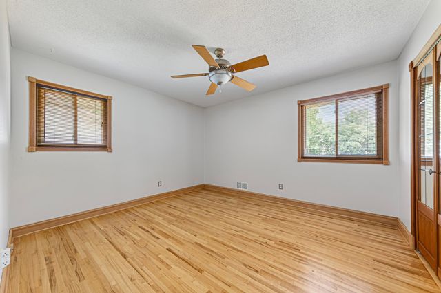 2033 Bluestone Lane, Eagan, MN 55122