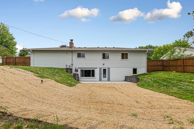 2033 Bluestone Lane, Eagan, MN 55122