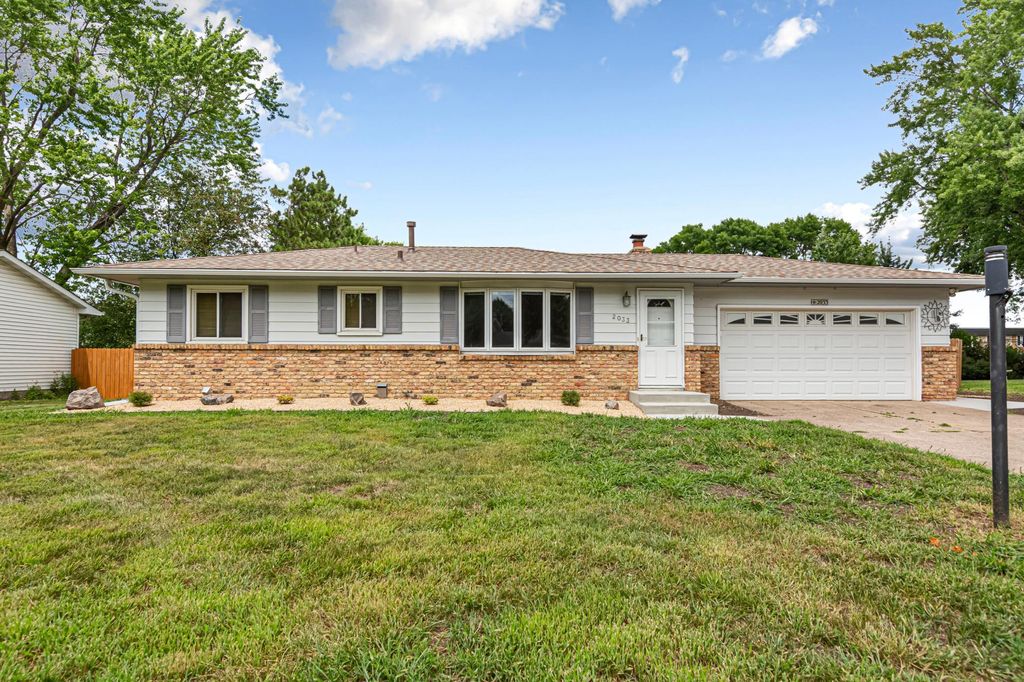 2033 Bluestone Lane, Eagan, MN 55122 — photo 2