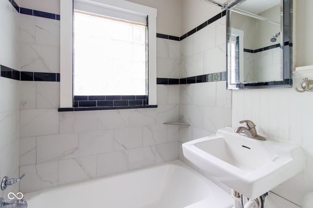 1142 E 54th Street, Indianapolis, IN 46220