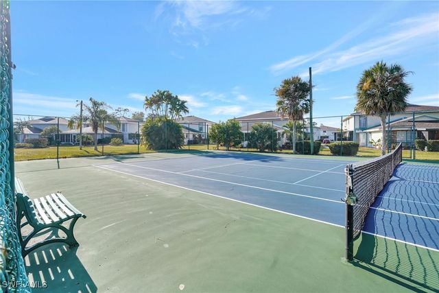 3300 Prince Edward Island CIR 4, Fort Myers, FL 33907