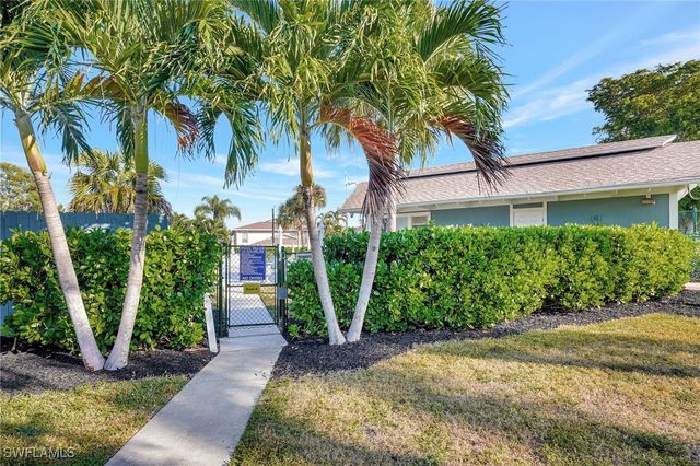 3300 Prince Edward Island CIR 4, Fort Myers, FL 33907