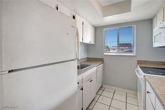 3300 Prince Edward Island CIR 4, Fort Myers, FL 33907