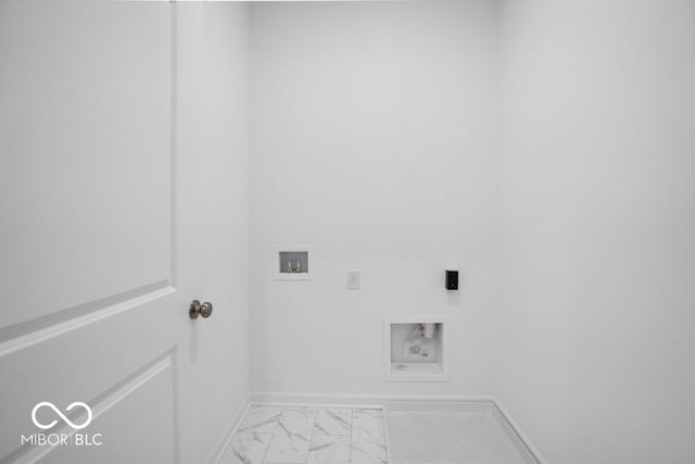 11131 Dressage Way, Indianapolis, IN 46239