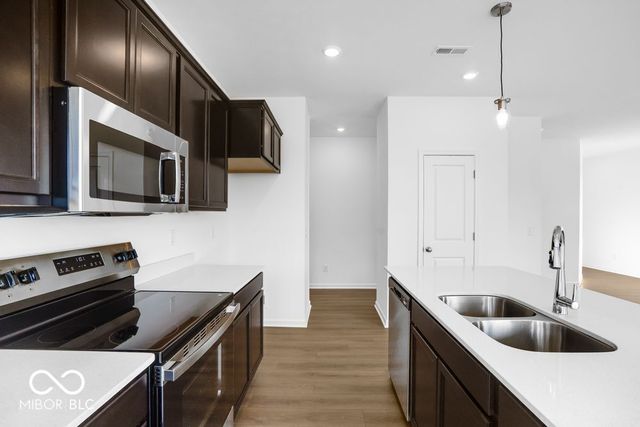 11131 Dressage Way, Indianapolis, IN 46239