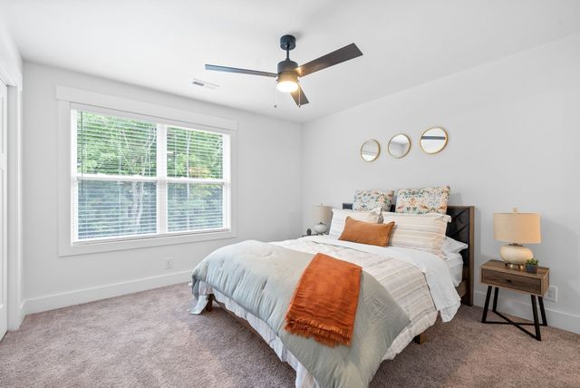 142 Front Ridge Cir, Clarksville, TN 37040