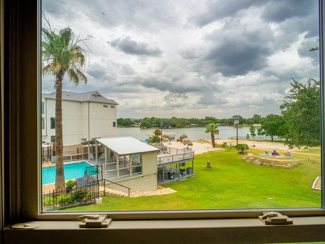 604 Highcrest DR 722, Granite Shoals, TX 78654