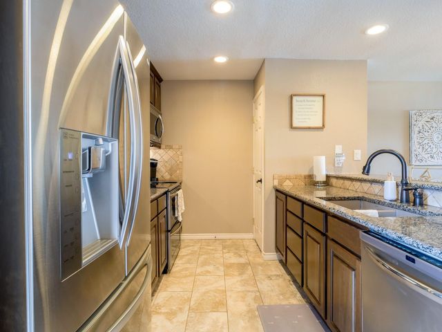 604 Highcrest DR 722, Granite Shoals, TX 78654