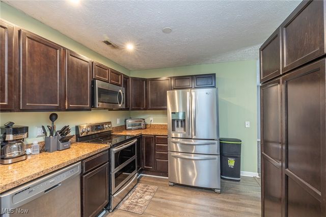 6522 Miller Drive, North Ridgeville, OH 44039