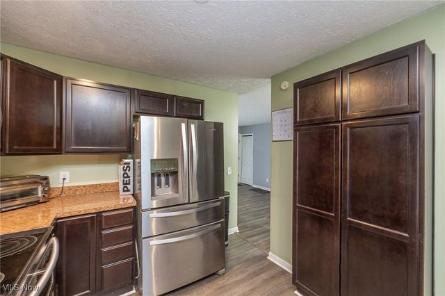 6522 Miller Drive, North Ridgeville, OH 44039