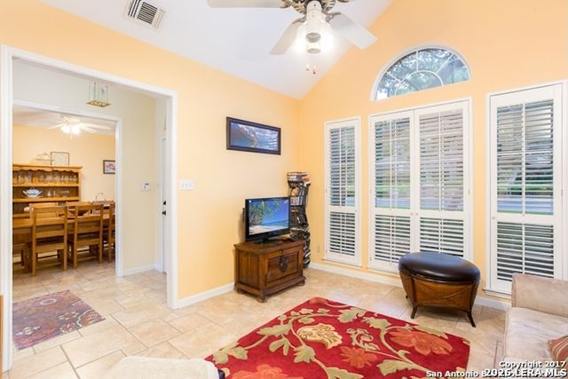 15674 Robin Ridge, San Antonio, TX 78248