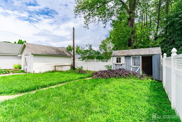 59 Lloyd Street, Edison, NJ 08817