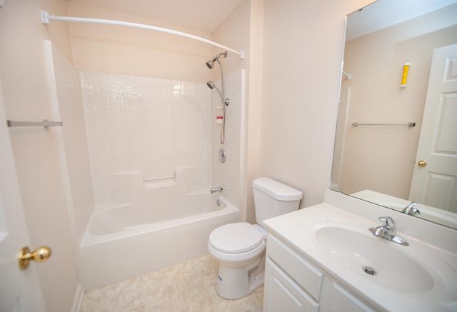 432 Brighton Woods Dr, Moore, SC 29369