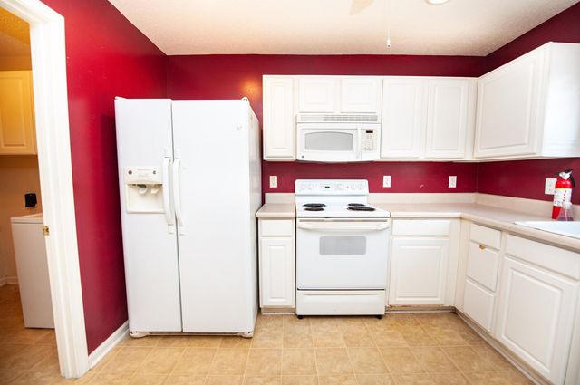 432 Brighton Woods Dr, Moore, SC 29369