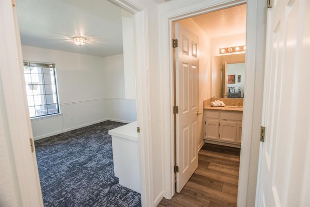 5412 Stanmore Way, Elk Grove, CA 95758