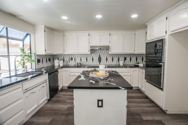 5412 Stanmore Way, Elk Grove, CA 95758