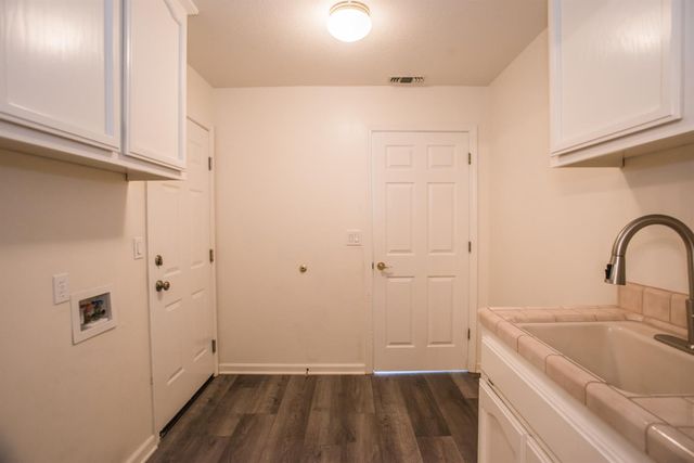 5412 Stanmore Way, Elk Grove, CA 95758