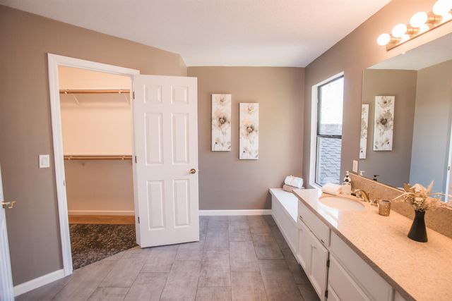 5412 Stanmore Way, Elk Grove, CA 95758