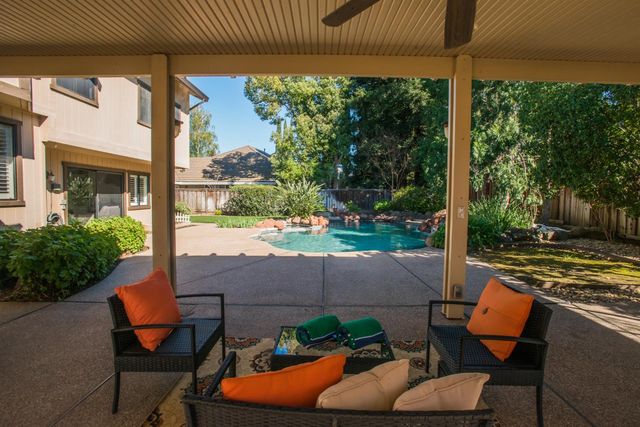 5412 Stanmore Way, Elk Grove, CA 95758