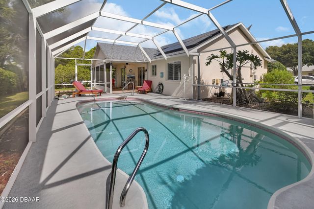10 Cedar Point Court, Palm Coast, FL 32164