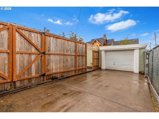 5836 Ne GARFIELD Ave, Portland, OR 97211