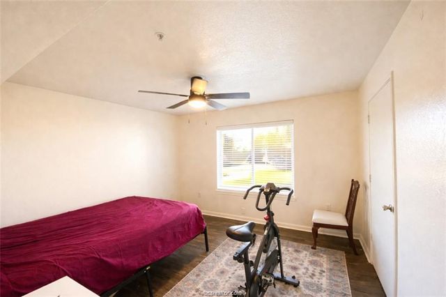 515 Southwest Parkway 103, College Station, TX 77840