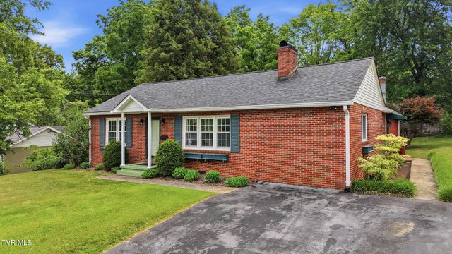 1506 Baxter Street, Johnson City, TN 37601