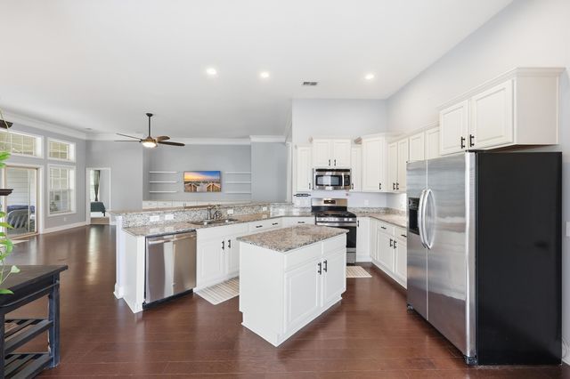 162 Summerlight Dr., Murrells Inlet, SC 29576