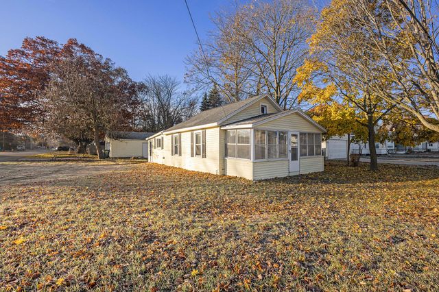 2209 Hughes Avenue, Norton Shores City, MI 49441