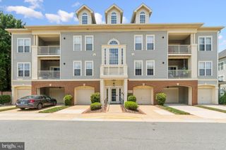 11322 WESTBROOK MILL LN #204, Fairfax, VA 22030
