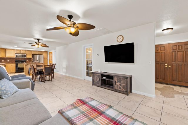 5470 Paragon St, Rocklin, CA 95677
