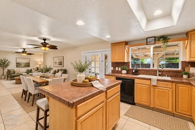 5470 Paragon St, Rocklin, CA 95677
