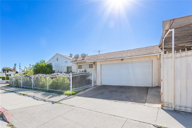 8465 Hazeltine, Panorama City, CA 91402