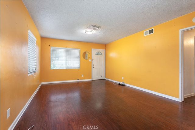 8465 Hazeltine, Panorama City, CA 91402